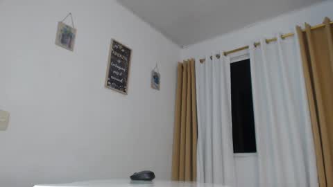 Snapshot of kim_lu29 chatting on 10-28-25, 05:22 kim online show from 10-28-25, 05:22