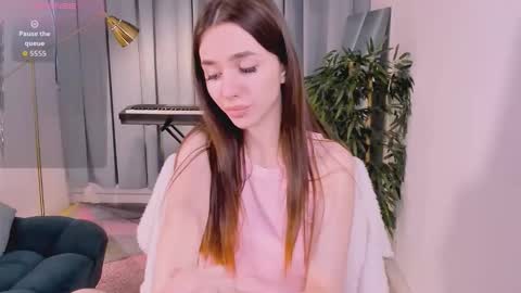 Snapshot of kim_lyn chatting on 09-16-25, 06:47 KIM online show from 09-16-25, 06:47