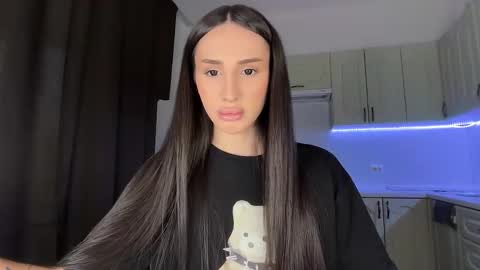 Kim Oberlin online show from 02-28-26, 01:01