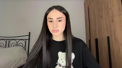 Kim Oberlin online show from 04-01-26, 01:41