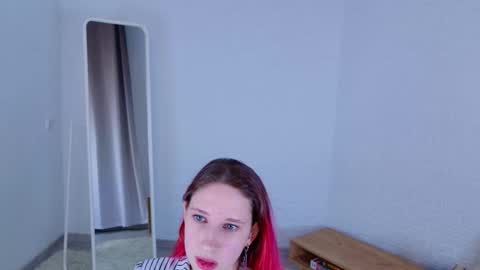 Kim online show from 01-16-26, 03:38