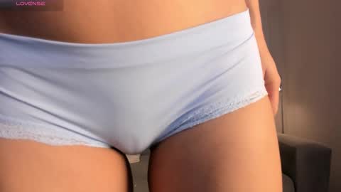 Kim online show from 12-22-25, 02:25