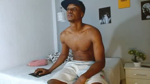 Snapshot of kimandyuk chatting on 12-05-24, 06:44 Kim Yuk online show from 12-05-24, 06:44