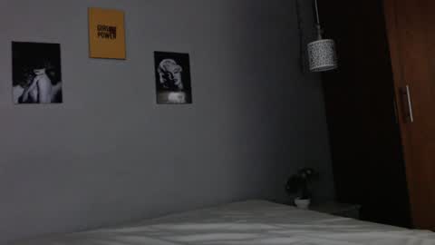 Snapshot of kimandyuk chatting on 12-20-24, 07:39 Kim Yuk online show from 12-20-24, 07:39