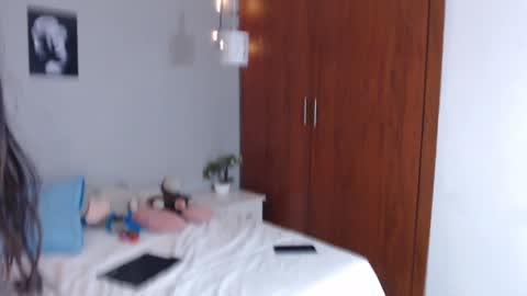 Snapshot of kimandyuk chatting on 12-22-24, 04:59 Kim Yuk online show from 12-22-24, 04:59