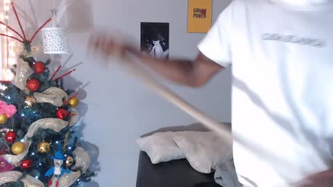 Snapshot of kimandyuk chatting on 12-31-24, 02:19 Kim Yuk online show from 12-31-24, 02:19