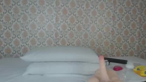 Kimberly online show from 02-12-25, 02:35