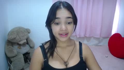 Snapshot of kimberly_slim chatting on 03-04-25, 02:10 Kim online show from 03-04-25, 02:10