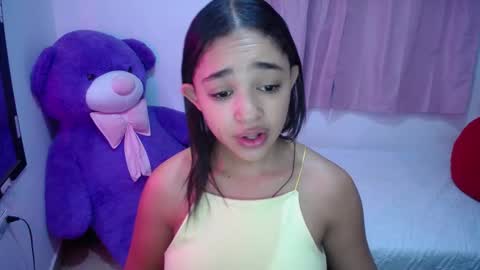 Snapshot of kimberly_slim chatting on 11-08-25, 10:59 Kim online show from 11-08-25, 10:59