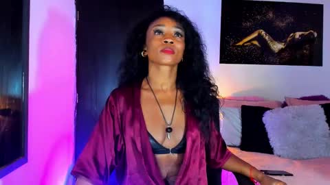 Kimberly Banks online show from 01-26-25, 09:18