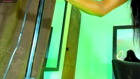 Snapshot of kimberlybanks2 chatting on 04-19-26, 07:49 Kimberly Banks online show from 04-19-26, 07:49