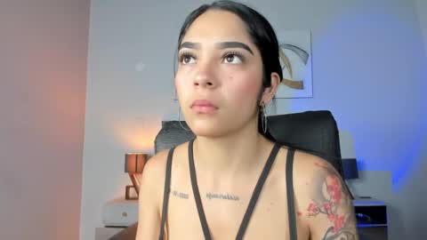 Snapshot of kimberlycoxxx chatting on 01-16-25, 08:03 kimberly online show from 01-16-25, 08:03