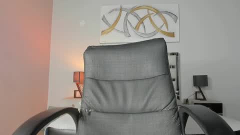 Snapshot of kimberlycoxxx chatting on 02-11-25, 11:01 kimberly online show from 02-11-25, 11:01