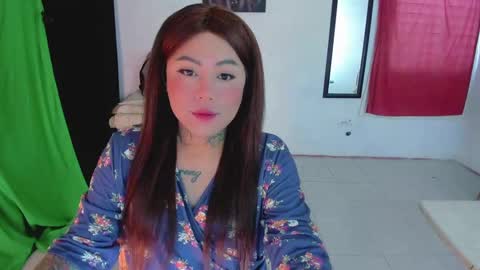 Kimberly Polizzi     online show from 12-14-24, 01:38