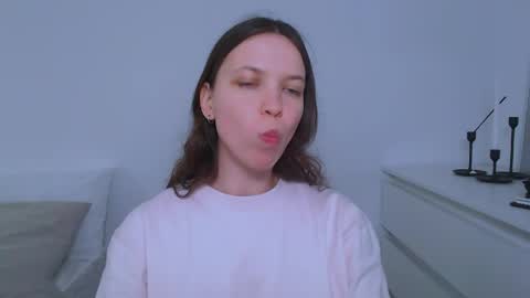 Kimberly online show from 04-05-26, 12:24