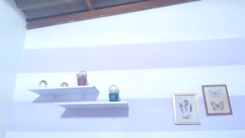 Kim  online show from 12-17-25, 06:25