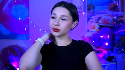 Snapshot of kimclarks chatting on 09-19-25, 09:37 kimclarks online show from 09-19-25, 09:37