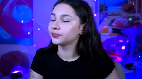 Snapshot of kimclarks chatting on 09-20-25, 05:25 kimclarks online show from 09-20-25, 05:25