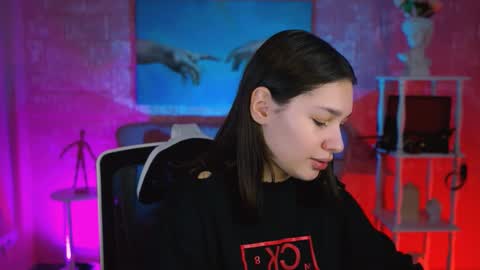 Snapshot of kimclarks chatting on 11-21-25, 01:43 kimclarks online show from 11-21-25, 01:43