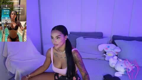 Snapshot of kimibrowny chatting on 10-01-25, 09:59 Kim online show from 10-01-25, 09:59