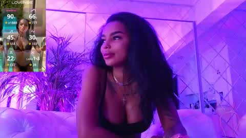 Snapshot of kimibrowny chatting on 10-29-25, 05:10 Kim online show from 10-29-25, 05:10