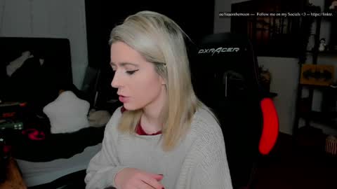 Snapshot of kimilee22 chatting on 01-17-26, 06:33 Wolfs Girl online show from 01-17-26, 06:33