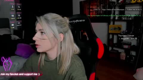 Snapshot of kimilee22 chatting on 02-04-26, 05:30 Wolfs Girl online show from 02-04-26, 05:30