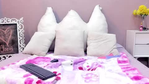 Julieth online show from 11-11-25, 09:04