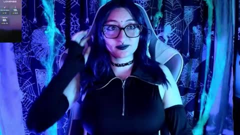   online show from 10-28-25, 01:47