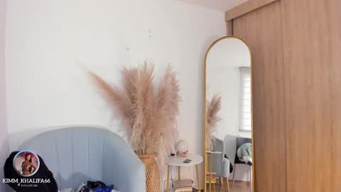 Kim  online show from 10-18-25, 08:31