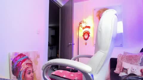 Snapshot of kimmberly_saenz_ chatting on 12-07-24, 12:52 kimmberly_saenz_ online show from 12-07-24, 12:52