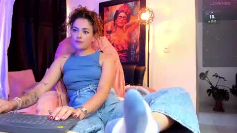 kimmberly_saenz_ online show from 06-18-26, 10:25