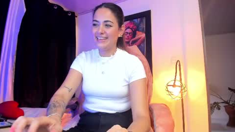 kimmberly_saenz_ online show from 07-11-26, 10:55