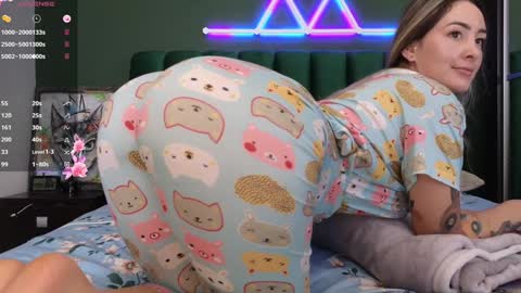 Kimmie online show from 02-04-25, 08:13