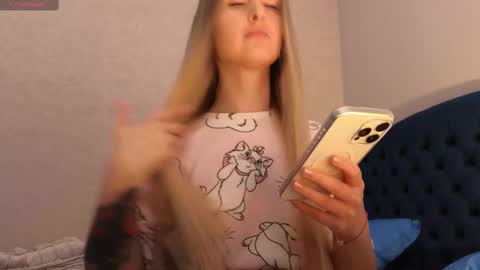 Kimmie online show from 02-21-25, 07:10