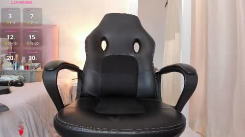 Snapshot of kimmie_kaboom_ chatting on 07-04-26, 06:58 Karla online show from 07-04-26, 06:58