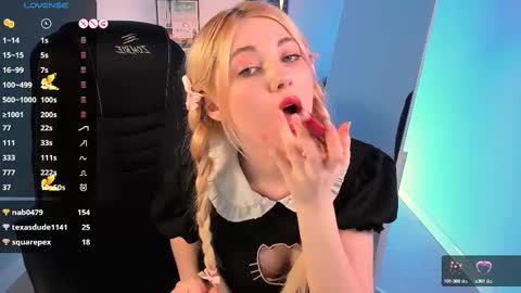 Snapshot of kimmie_shine chatting on 02-19-25, 05:27 Your Kimmie follow me online show from 02-19-25, 05:27