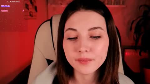 Snapshot of kimmie_shine chatting on 10-22-25, 11:32 Your Kimmie follow me online show from 10-22-25, 11:32