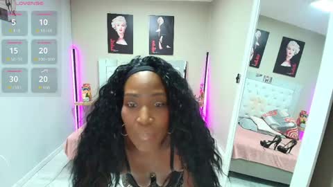Snapshot of kimmturner chatting on 06-03-26, 12:52 Kim online show from 06-03-26, 12:52