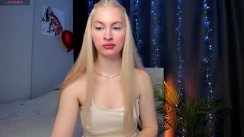 Snapshot of kimmy1_powell chatting on 11-05-25, 03:28 kimmy1_powell online show from 11-05-25, 03:28