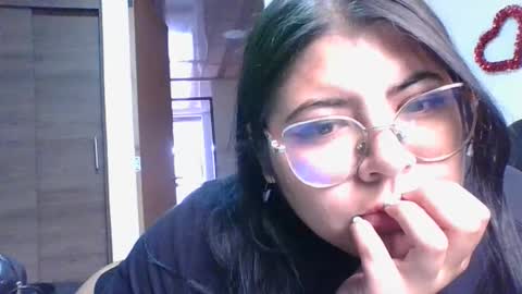 Kimmy online show from 02-14-25, 05:57