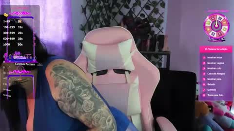 Kim  online show from 03-11-25, 05:35