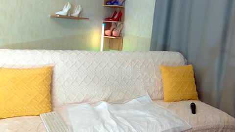 Kim online show from 03-01-25, 07:48