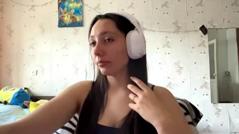 Snapshot of kinacolton chatting on 05-23-26, 01:44 Jenny online show from 05-23-26, 01:44
