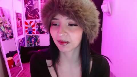 Snapshot of kind_scarlett chatting on 11-08-25, 02:01 Kind Scarlett online show from 11-08-25, 02:01