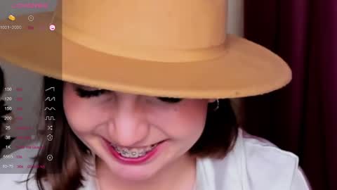 Hazel online show from 02-12-25, 08:40