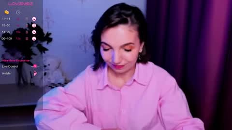 Hazel online show from 11-13-25, 12:20