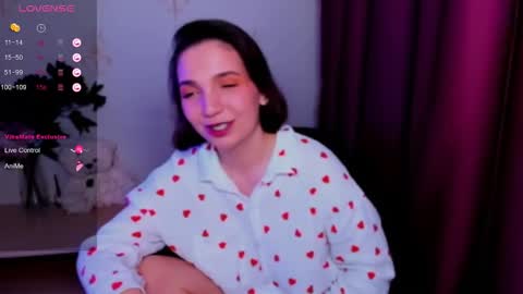 Hazel online show from 11-28-25, 01:52