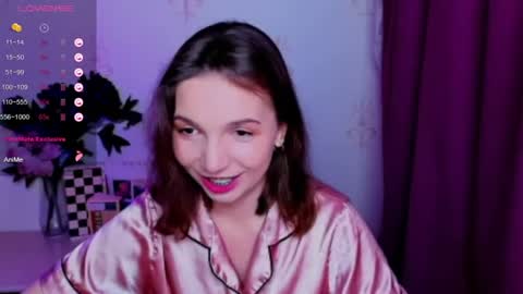 Snapshot of kindhazelhere_ chatting on 07-10-26, 10:56 Hazel online show from 07-10-26, 10:56