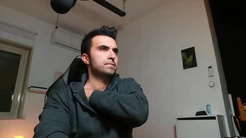 Snapshot of king7045 chatting on 01-27-25, 12:33 king7045 online show from 01-27-25, 12:33